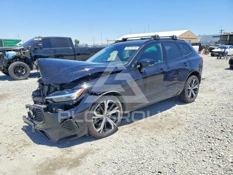 2025 Volvo XC60 фото