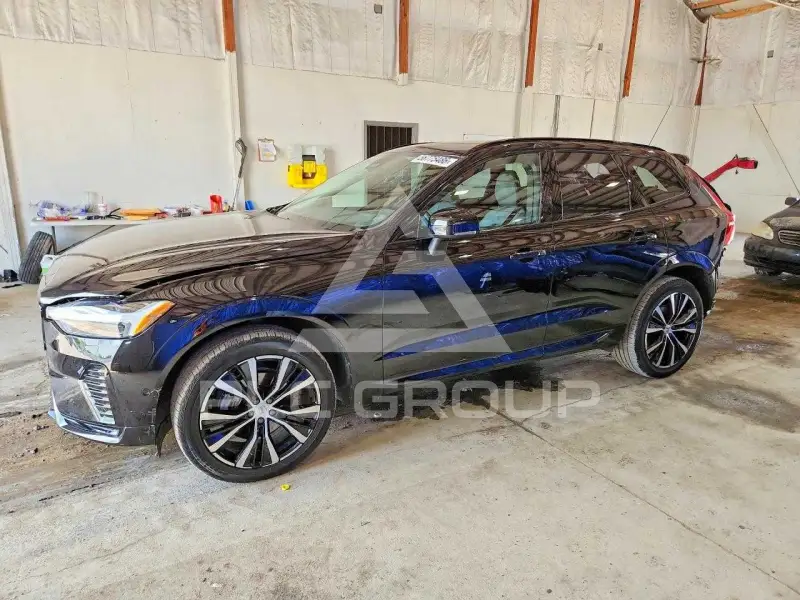 2025 Volvo XC60 фото