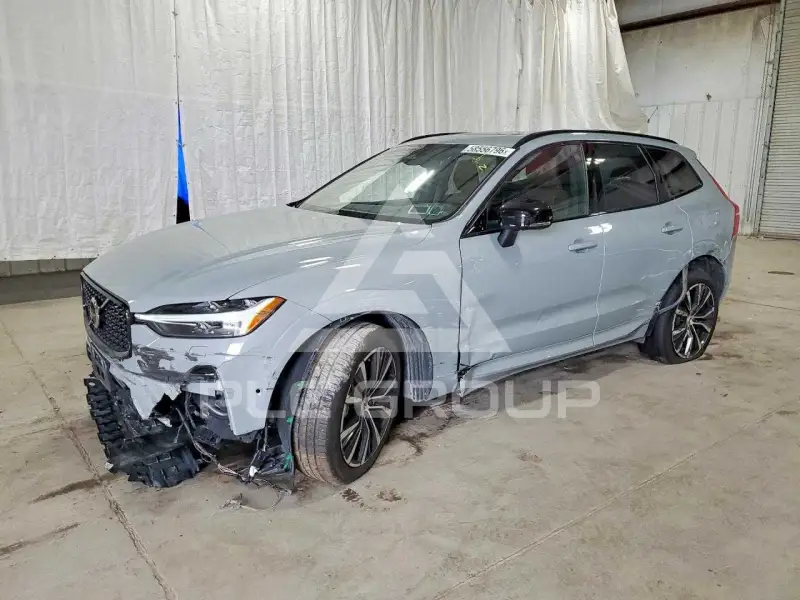 2025 Volvo XC60 фото
