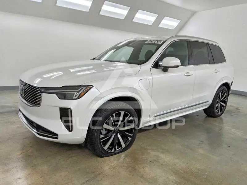 2025 Volvo XC90 фото