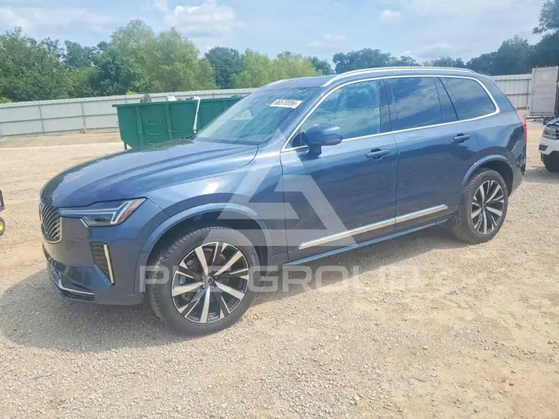 2025 Volvo XC90 photo