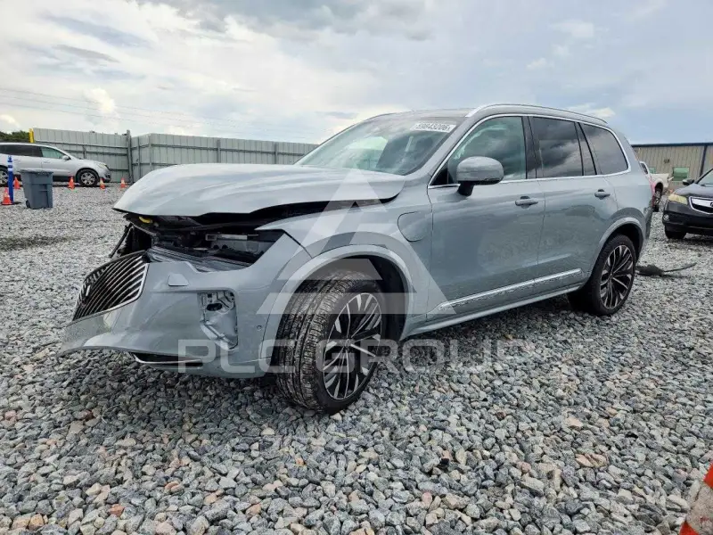 2025 Volvo XC90 фото