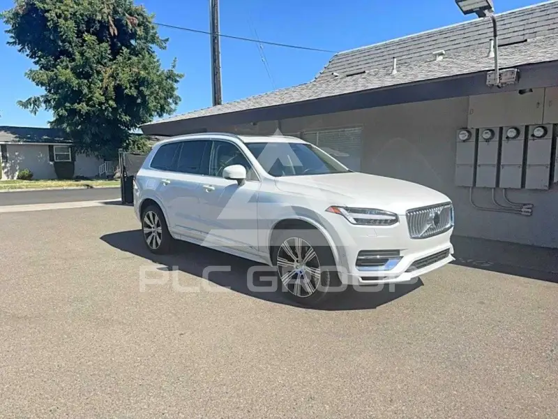 2025 Volvo XC90 фото