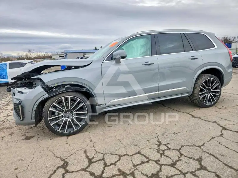 2025 Volvo XC90 фото