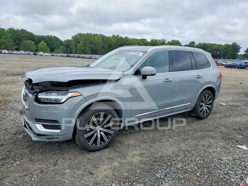 2025 Volvo XC90 photo