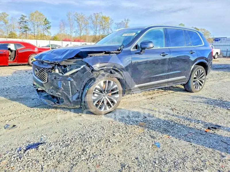 2025 Volvo XC90 фото