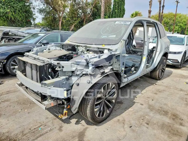 2025 Volvo XC90 фото