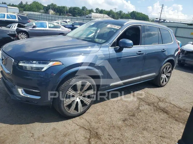 2025 Volvo XC90 photo