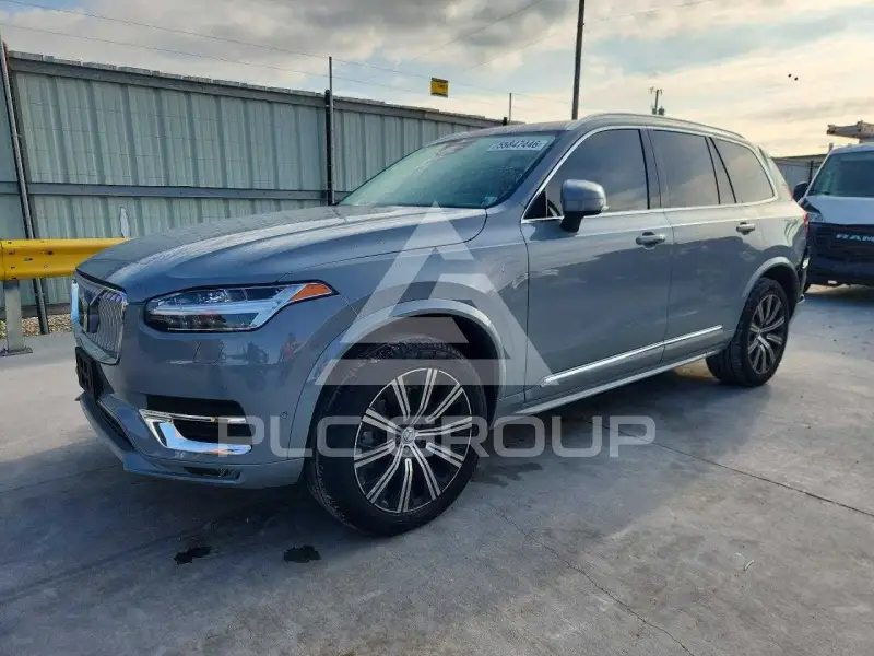 2025 Volvo XC90 фото