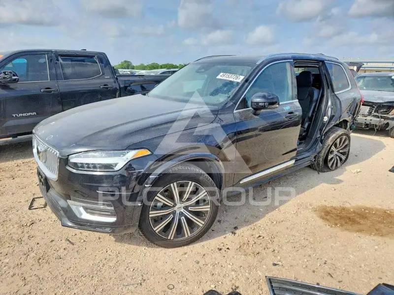 2025 Volvo XC90 photo