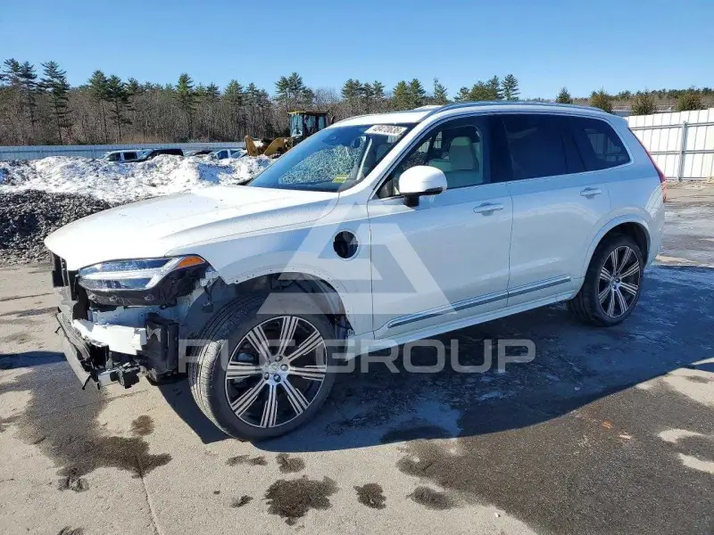 2025 Volvo XC90 фото
