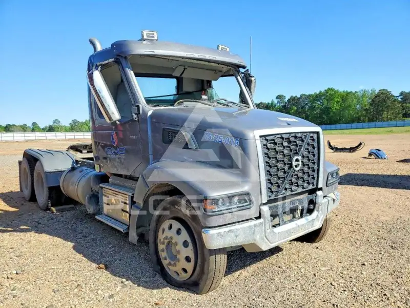 2025 Volvo VNL фото