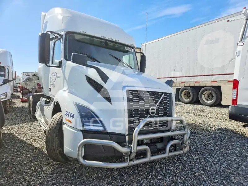 2025 Volvo VNL photo