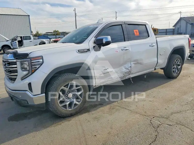 2025 GMC Sierra photo