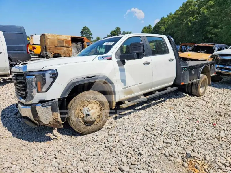 2025 GMC Sierra photo
