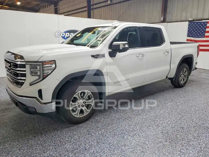 2025 GMC Sierra photo