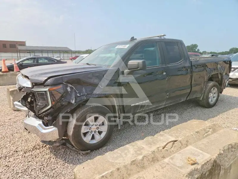 2025 GMC Sierra photo