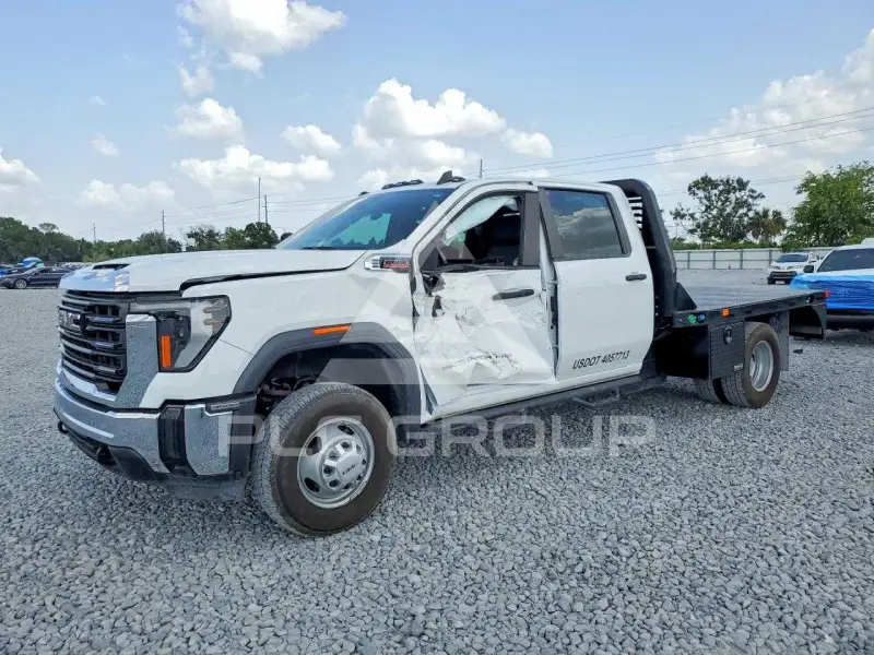 2025 GMC Sierra photo