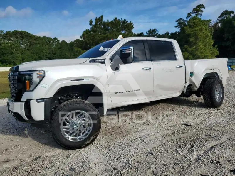 2025 GMC Sierra photo