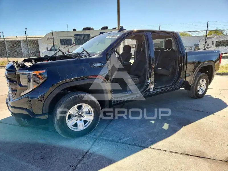 2025 GMC Sierra photo