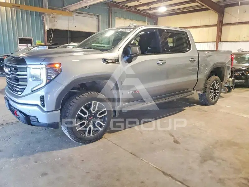 2025 GMC Sierra photo