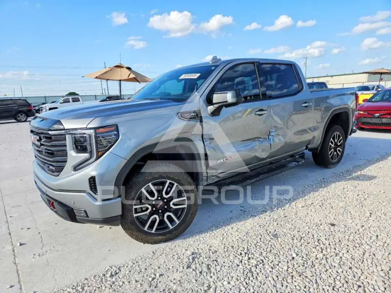 2025 GMC Sierra photo
