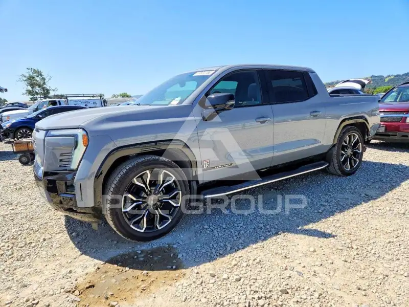 2025 GMC Sierra photo
