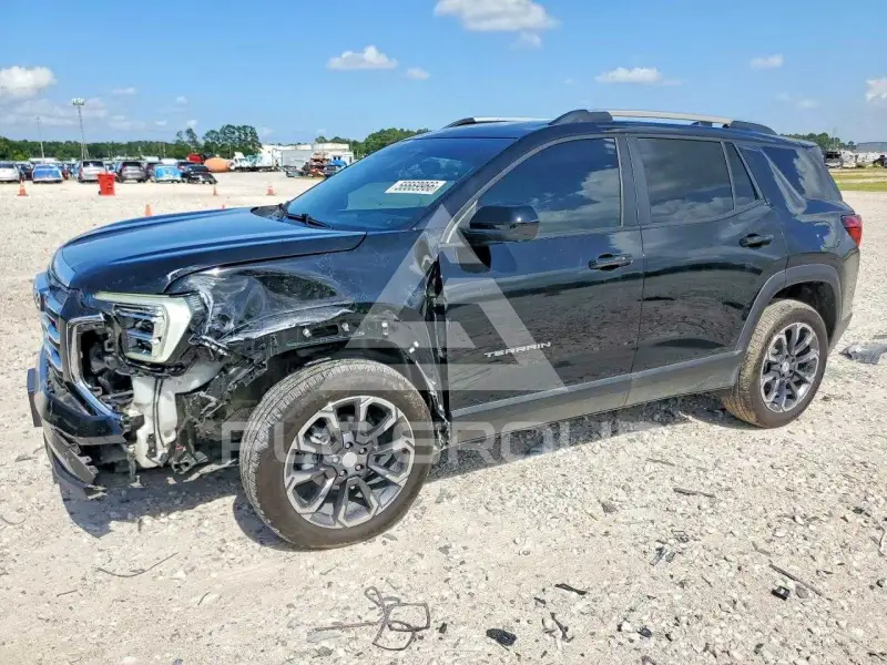 2025 GMC TERRAIN photo