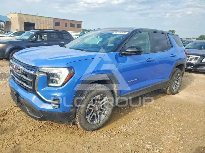 2025 GMC TERRAIN photo