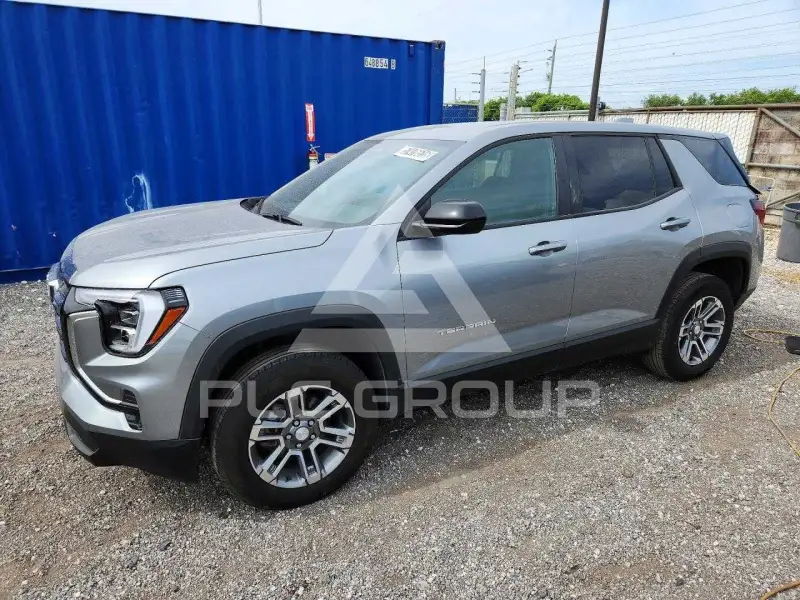 2025 GMC TERRAIN photo