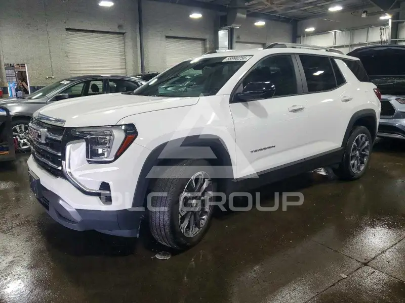 2025 GMC TERRAIN photo