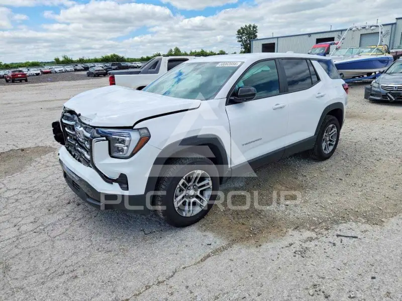 2025 GMC TERRAIN photo