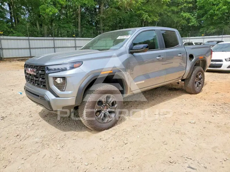 2025 GMC CANYON photo