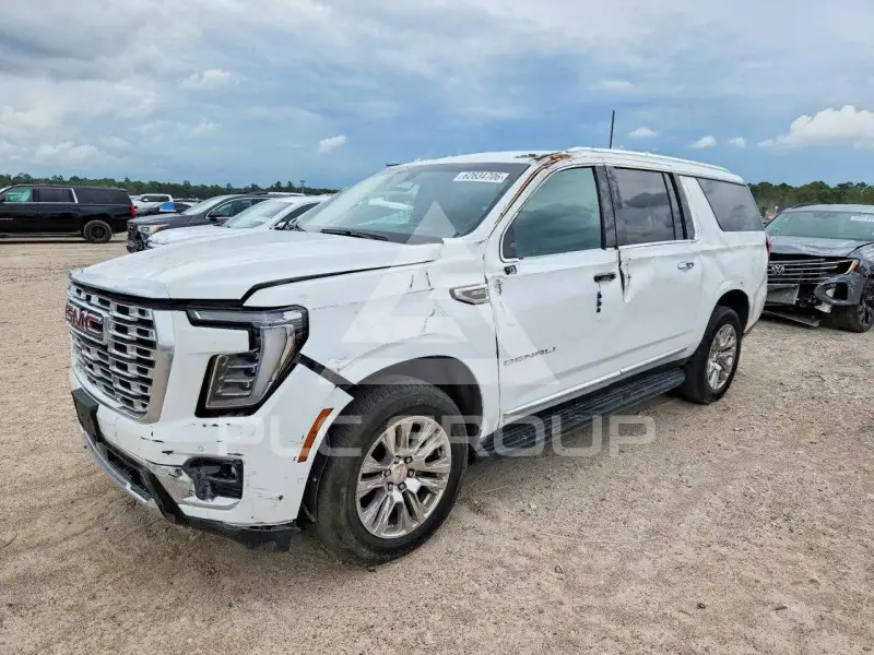 2025 GMC YUKON photo