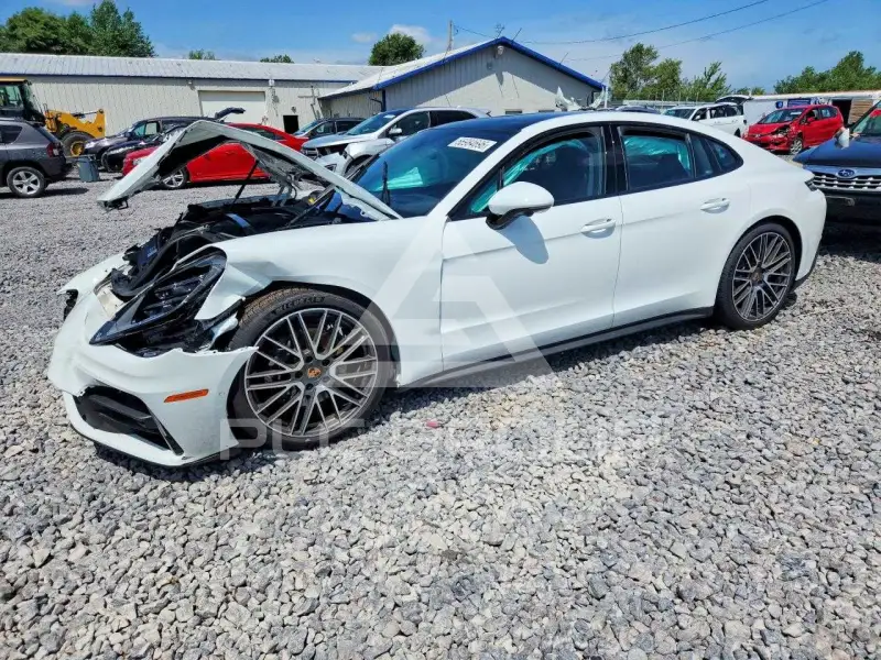 2025 Porsche Panamera фото