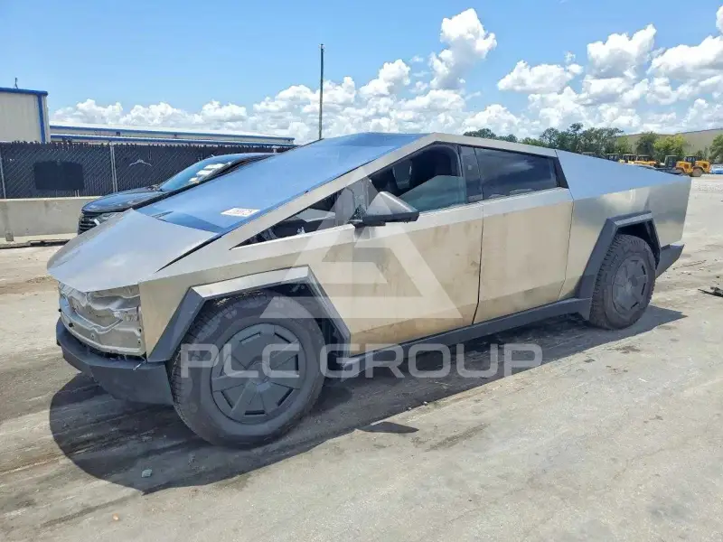 2025 Tesla Cybertruck фото