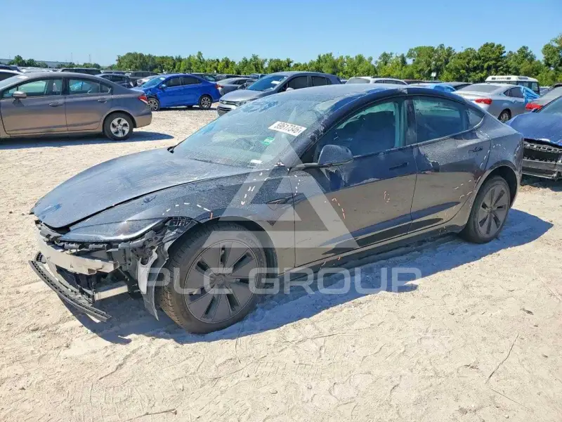 2025 Tesla Model 3 фото