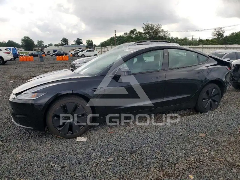 2025 Tesla Model 3 photo