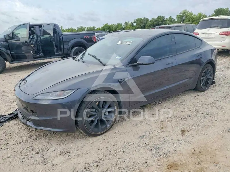 2025 Tesla Model 3 photo