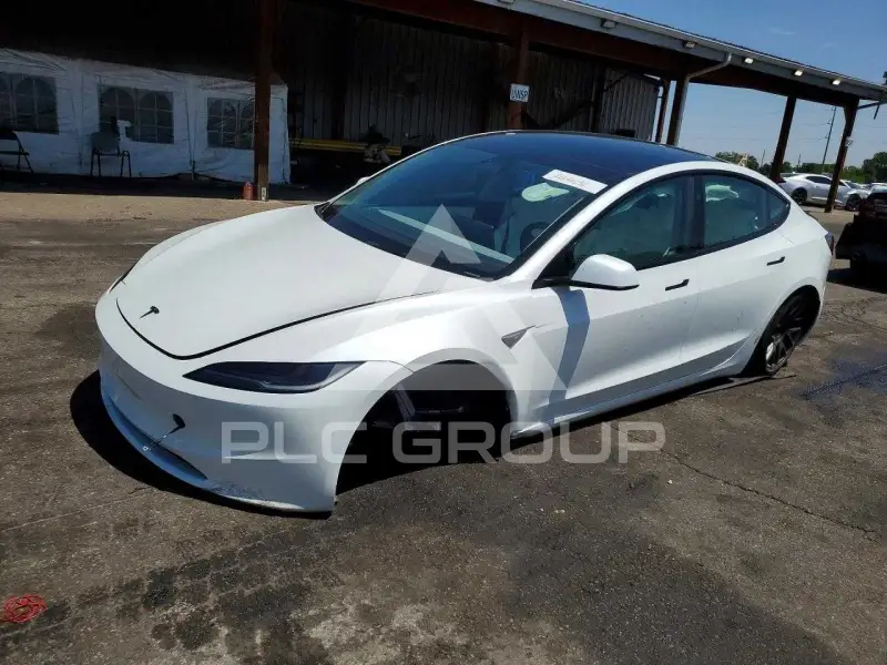 2025 Tesla Model 3 фото