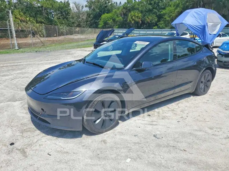 2025 Tesla Model 3 фото