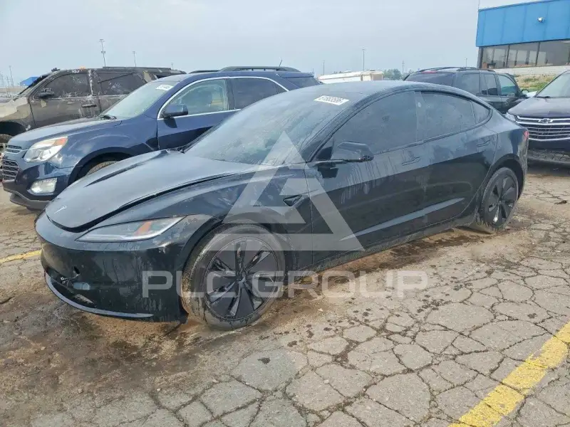 2025 Tesla Model 3 фото
