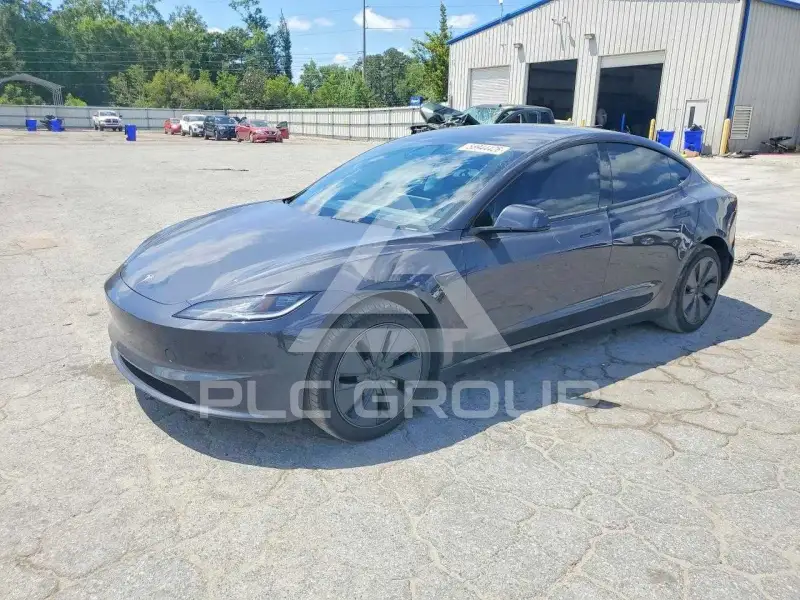 2025 Tesla Model 3 фото