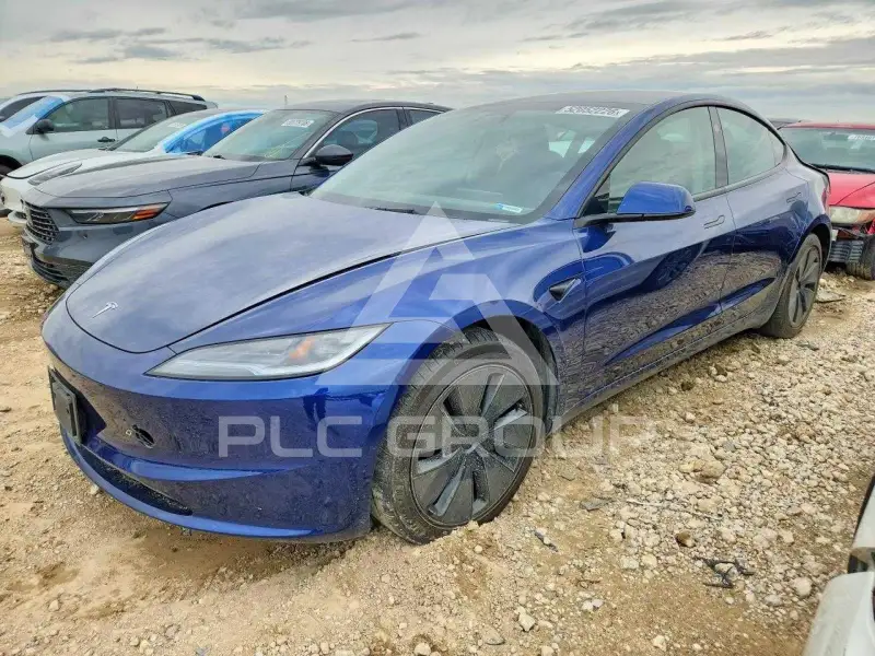 2025 Tesla Model 3 фото