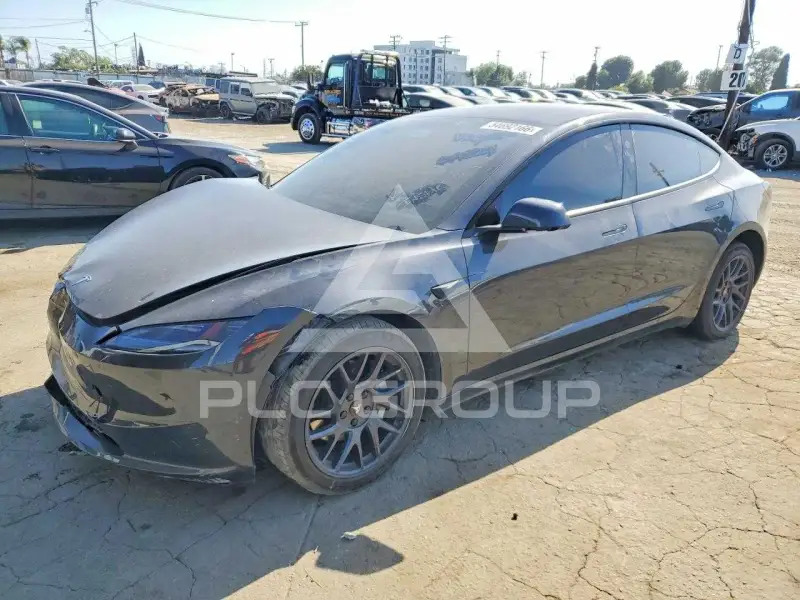 2025 Tesla Model 3 фото