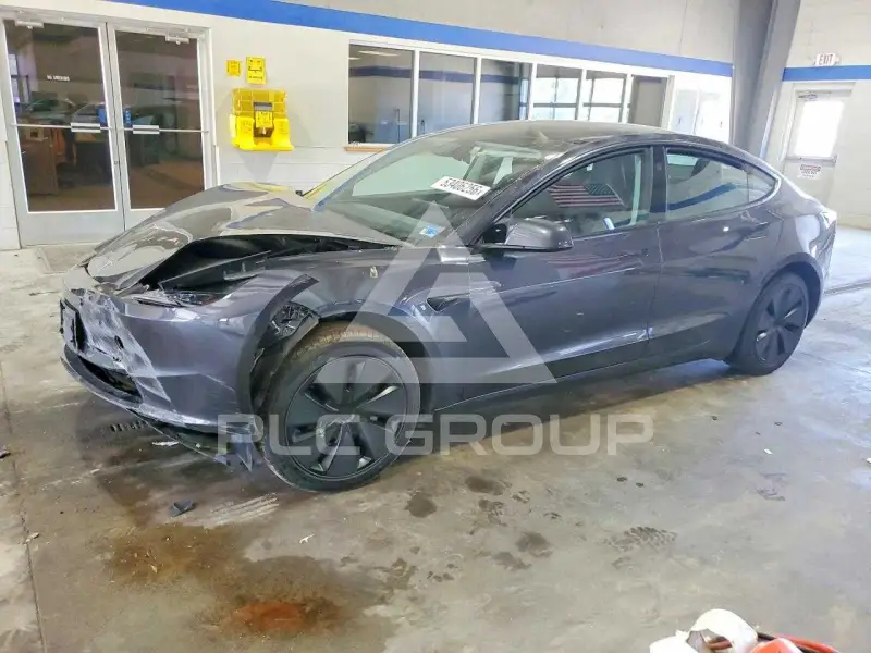 2025 Tesla Model 3 фото