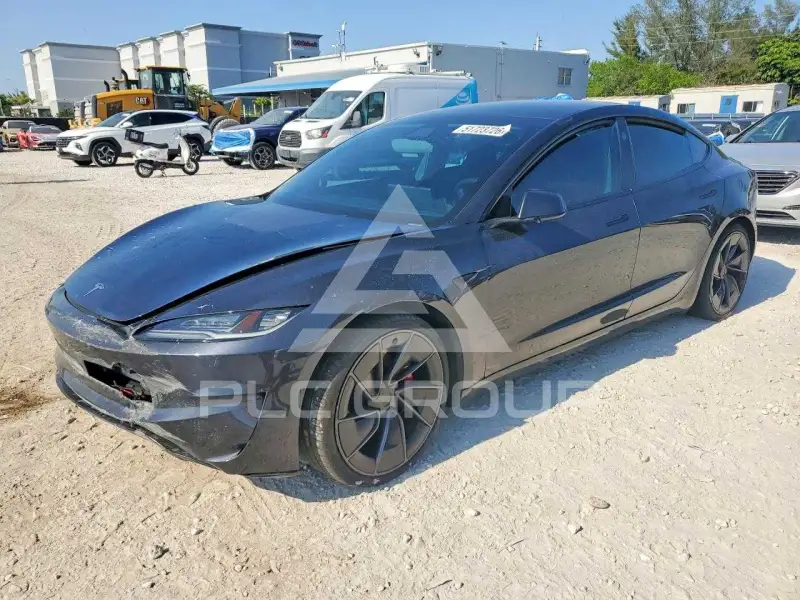 2025 Tesla Model 3 photo