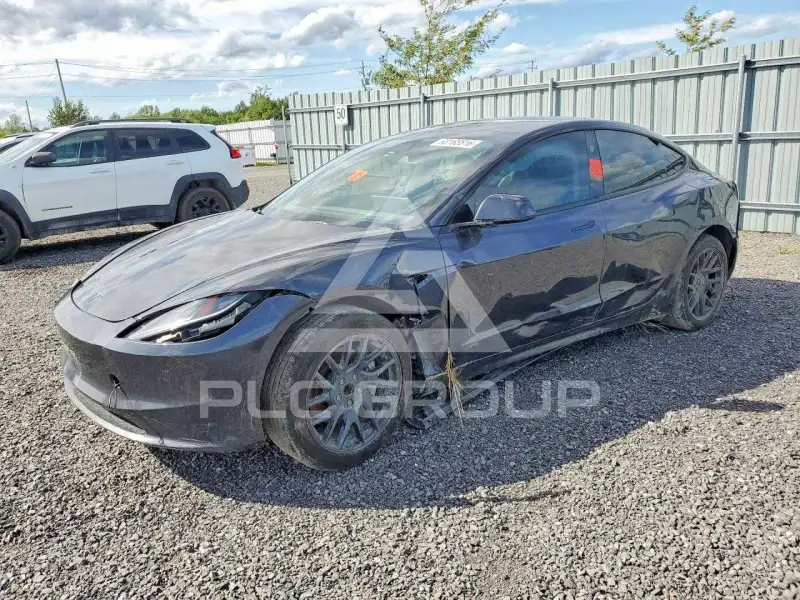 2025 Tesla Model 3 фото