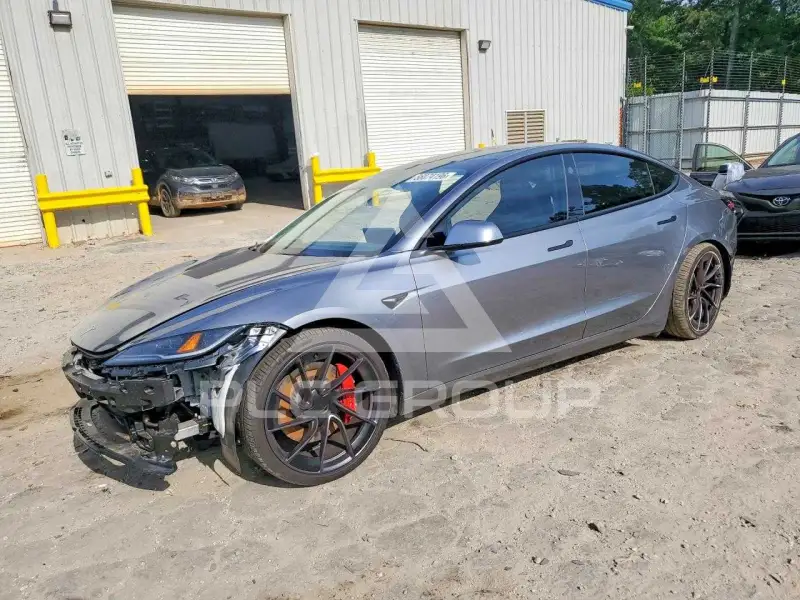 2025 Tesla Model 3 photo