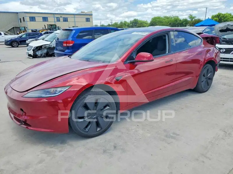 2025 Tesla Model 3 фото
